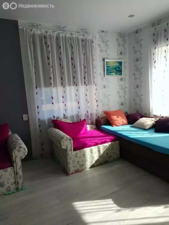 3-комнатная квартира: посёлок Малое Исаково, Коммунальная улица, 10 ... - Фото 1