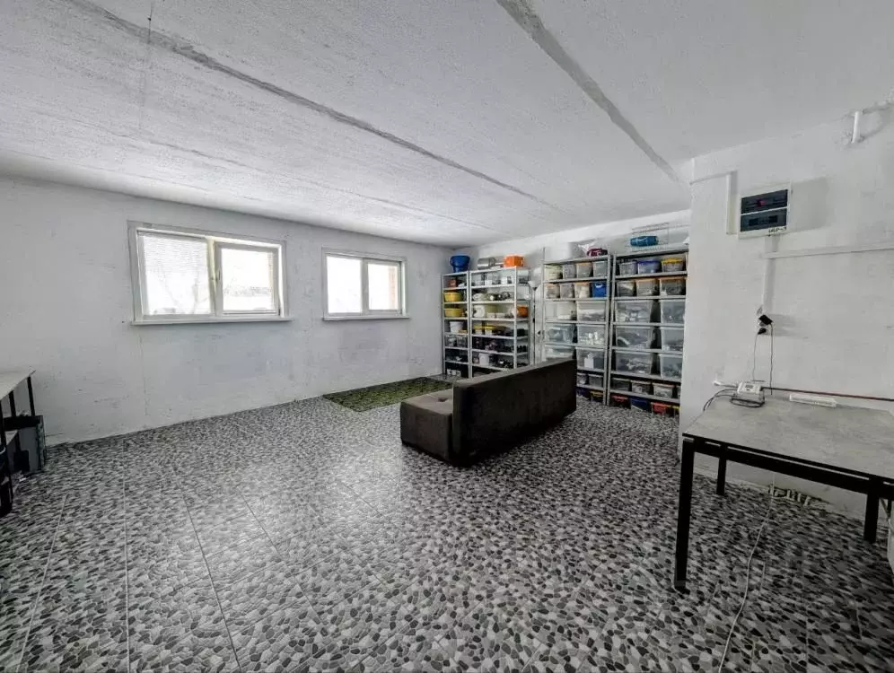 Помещение свободного назначения в Иркутская область, Иркутск ул. ... - Фото 1