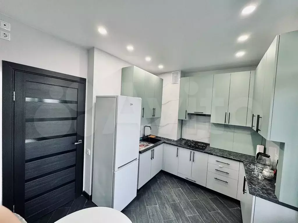 1-к. квартира, 45 м, 5/9 эт. - Фото 0