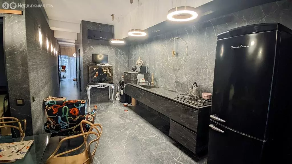 3-комнатная квартира: Сочи, улица Ленина, 219/21А (86 м) - Фото 1