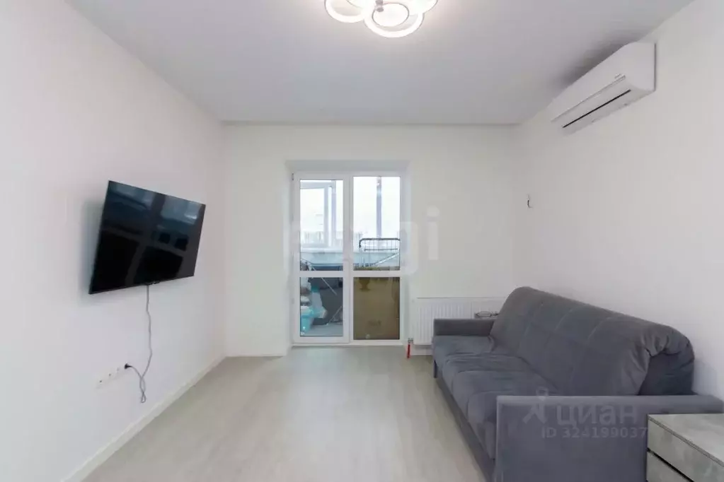 Студия Тюменская область, Тюмень ул. Раушана Абдуллина, 6к1 (29.0 м) - Фото 1