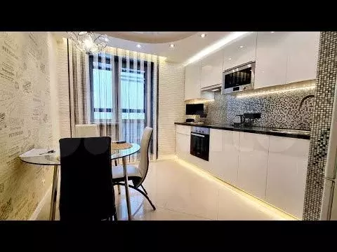 2-к. квартира, 60 м, 12/25 эт. - Фото 1