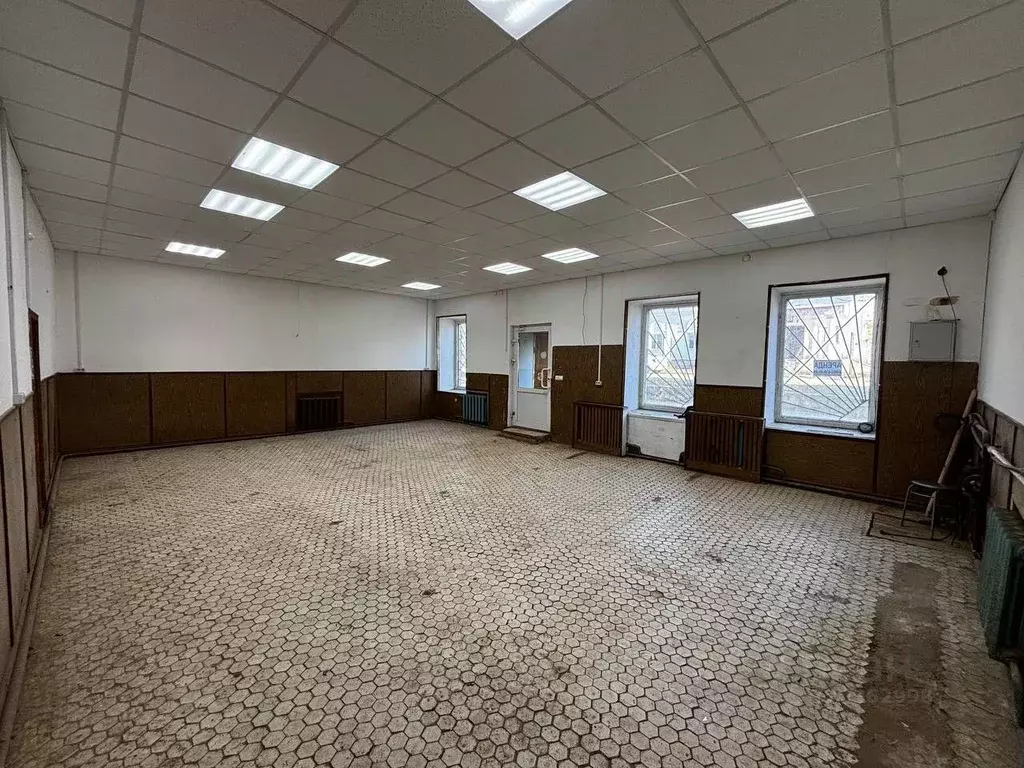 Торговая площадь в Пермский край, Нытва ул. Карла Маркса, 89 (99 м) - Фото 1