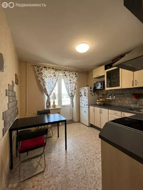 1-комнатная квартира: Тольятти, улица Ларина, 2Б (43 м) - Фото 0