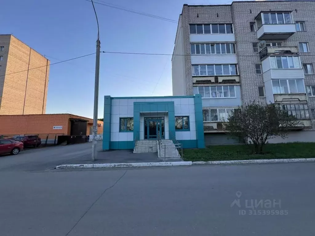 Помещение свободного назначения в Удмуртия, Ижевск Клубная ул., 85 ... - Фото 0