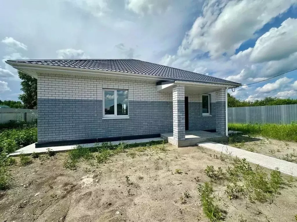 Дом в Тюменская область, Тюмень ул. Чимеевская (100 м) - Фото 2