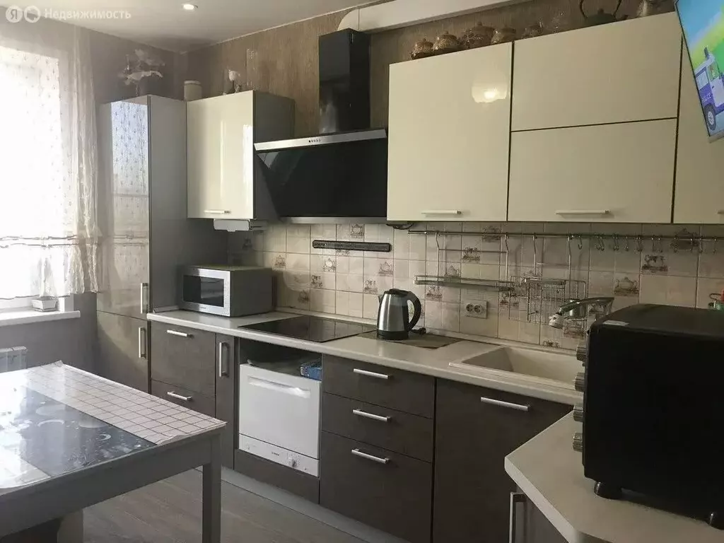 3-комнатная квартира: Чита, Кастринская улица, 9 (71.1 м) - Фото 0