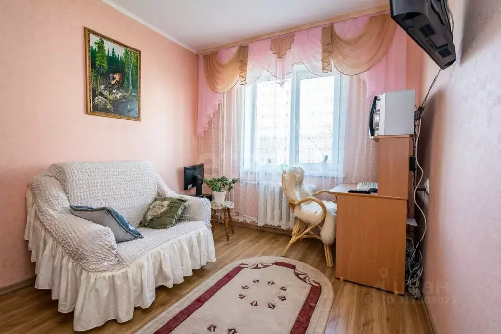 3-к кв. Приморский край, Владивосток ул. Нейбута, 39 (56.0 м) - Фото 0