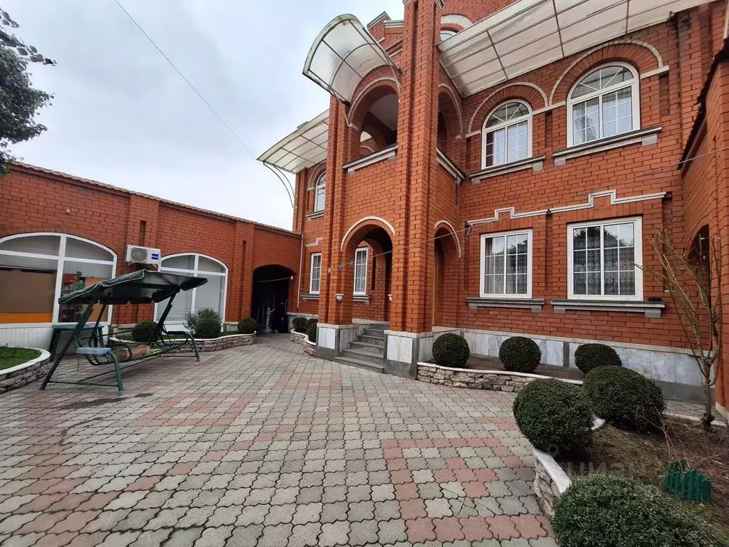 Дом в Северная Осетия, Владикавказ ул. Аксо Колиева, 7 (285 м) - Фото 2