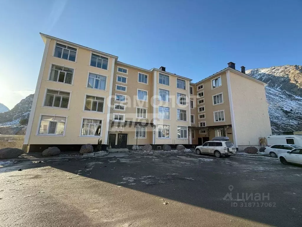 2-к кв. Кабардино-Балкария, Эльбрусский район, с. Эльбрус ул. Согаева, ... - Фото 0