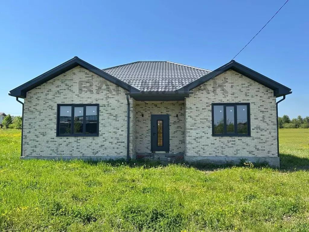 Дом в Адыгея, Майкоп ул. Тембота Керашева, 48 (137 м) - Фото 1