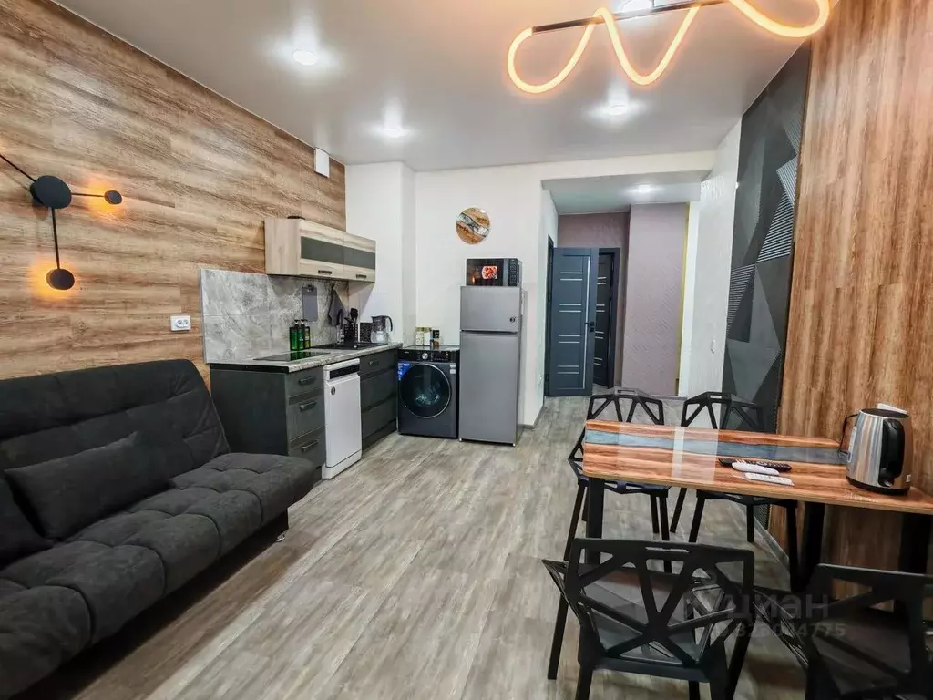 2-к кв. Хакасия, Абакан ул. Кирова, 175 (50.0 м) - Фото 2