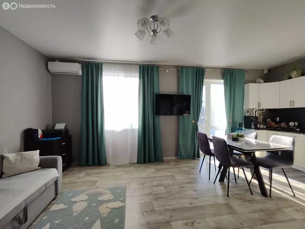 Дом в село Ивановка, улица Е.М. Фомина, 28 (80 м) - Фото 1