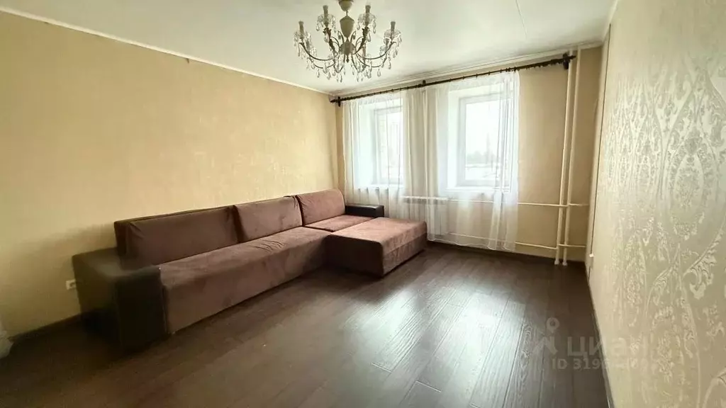 3-к кв. Свердловская область, Екатеринбург ул. Чапаева, 72А (88.0 м) - Фото 1