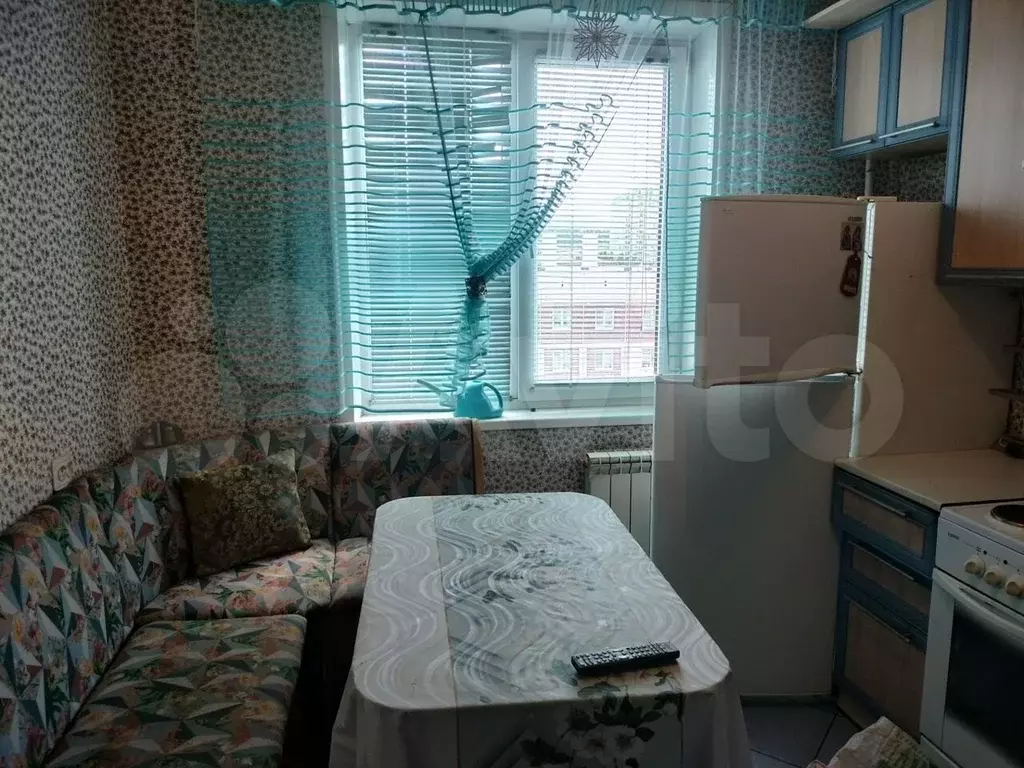1-к. квартира, 42 м, 8/10 эт. - Фото 1