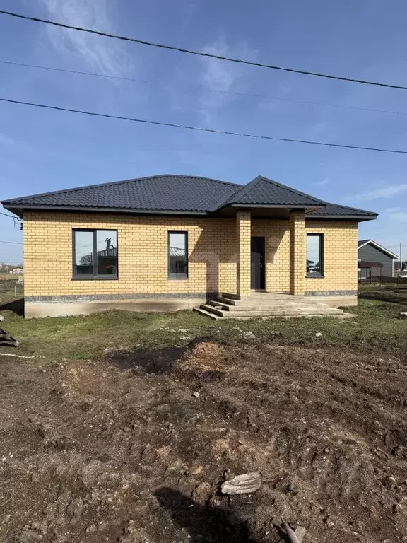 Дом в Башкортостан, Уфимский район, Зубовский сельсовет, с. ... - Фото 1