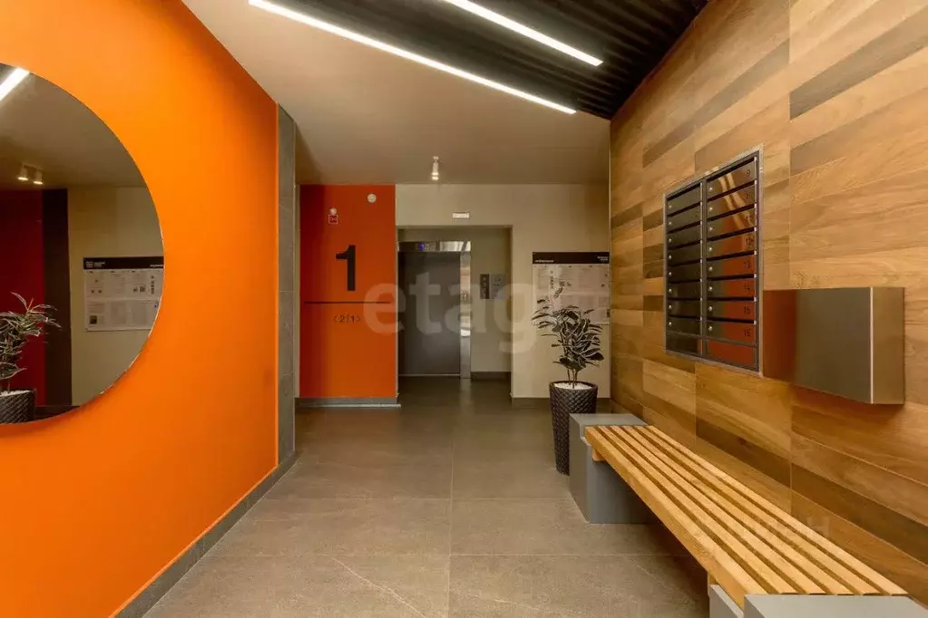 2-к кв. Тюменская область, Тюмень ул. Александра Звягина, 9 (61.3 м) - Фото 0