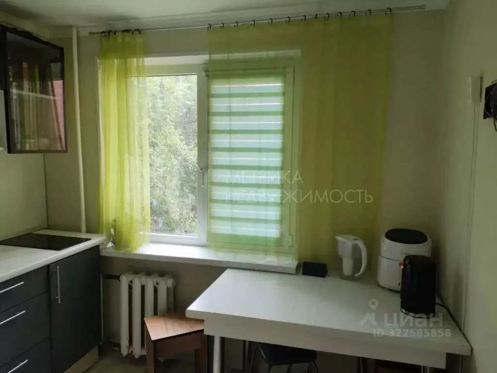 1-к кв. Тюменская область, Тюмень Олимпийская ул., 42 (30.0 м) - Фото 0