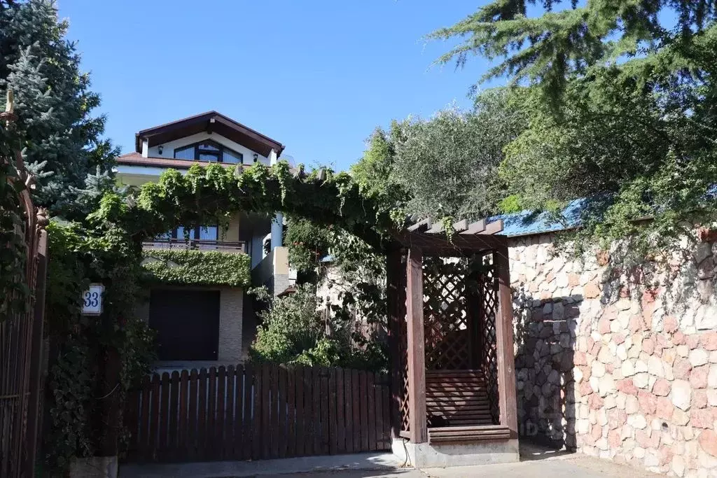 Дом в Крым, Ялта муниципальный округ, Отрадное пгт ул. Лавандовая, 33А ... - Фото 1