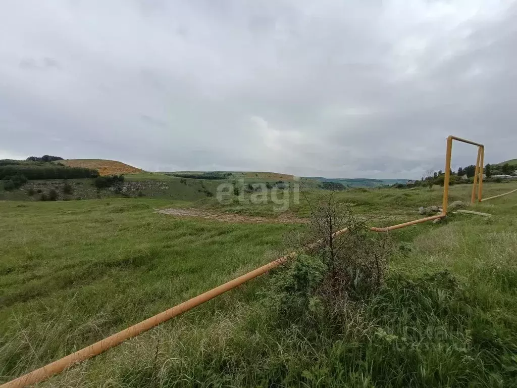 Участок в Ставропольский край, Кисловодск городской округ, пос. ... - Фото 1