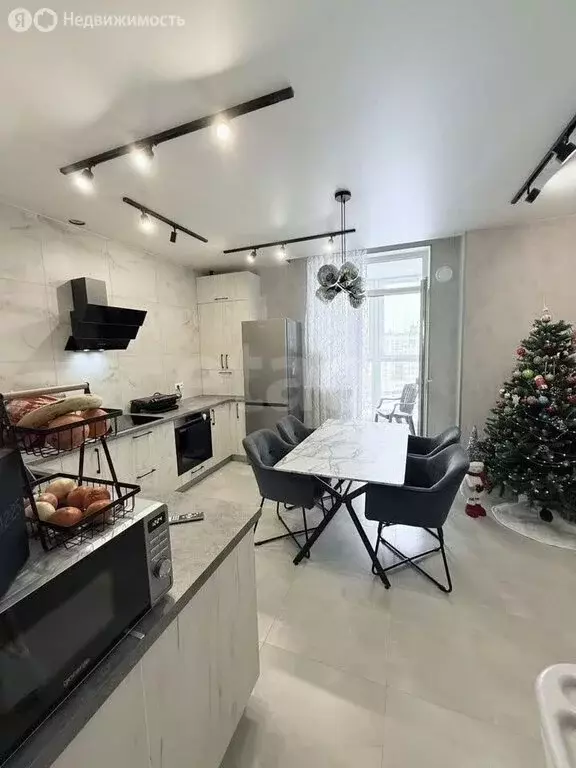 3-комнатная квартира: Калининград, Крымский проезд, 2 (81.4 м) - Фото 2