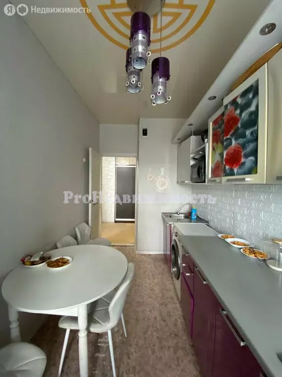 3-комнатная квартира: Кызыл, улица Ооржака Лопсанчапа, 35/2 (68.3 м) - Фото 1