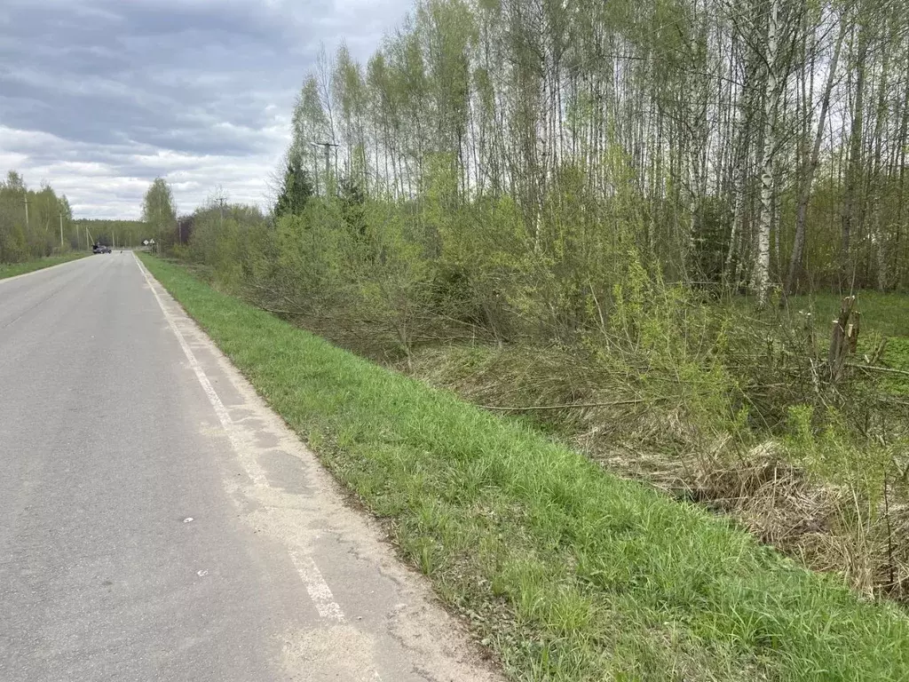 Участок в Тверская область, Конаковский муниципальный округ, д. ... - Фото 1