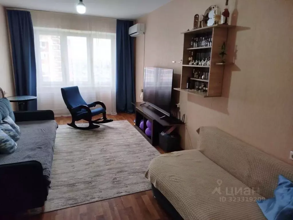 2-к кв. Краснодарский край, Краснодар ул. Зеленоградская, 40 (60.9 м) - Фото 1