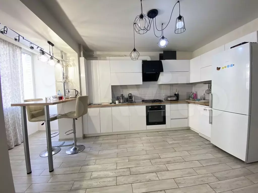 2-к. квартира, 65 м, 2/10 эт. - Фото 1