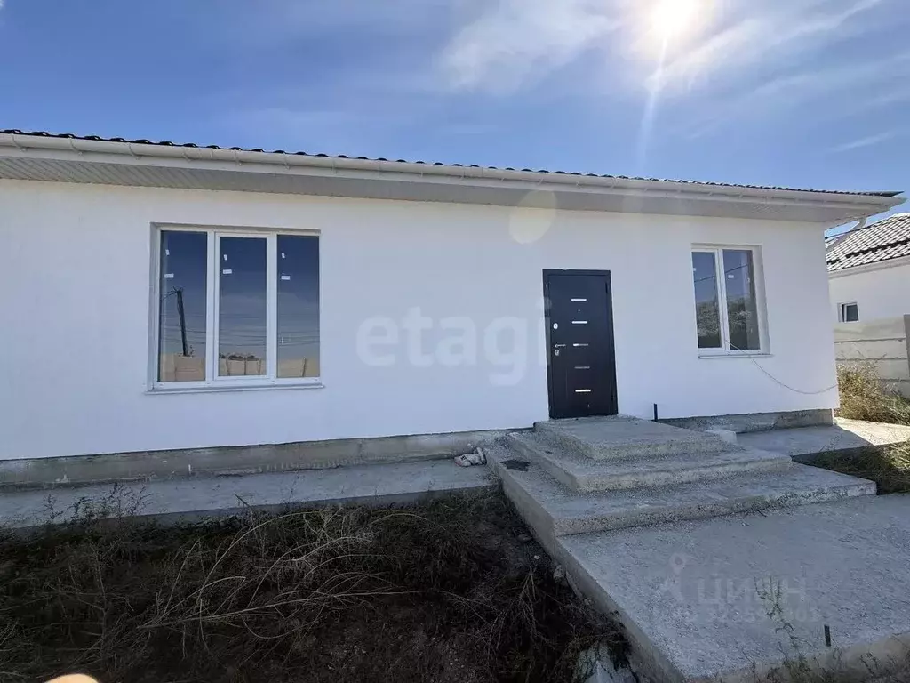 Дом в Крым, Симферопольский район, Трудовское с/пос, с. Ивановка ул. ... - Фото 1