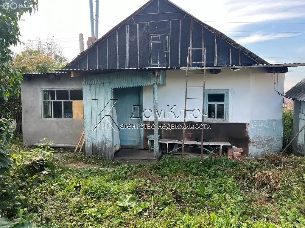 Дом в Кумертау, Новозаринская улица (77 м) - Фото 1