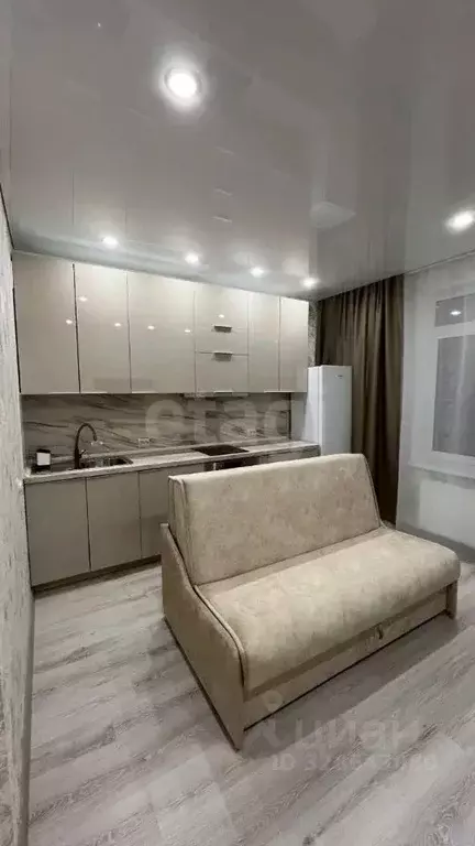 2-к кв. Тюменская область, Тюмень ул. Краснооктябрьская, 10 (66.0 м) - Фото 1