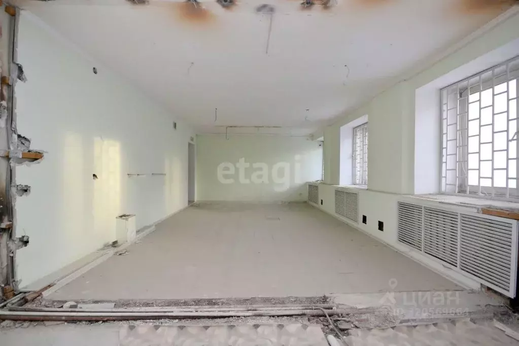 Помещение свободного назначения в Саха (Якутия), Якутск ул. 50 лет ... - Фото 0