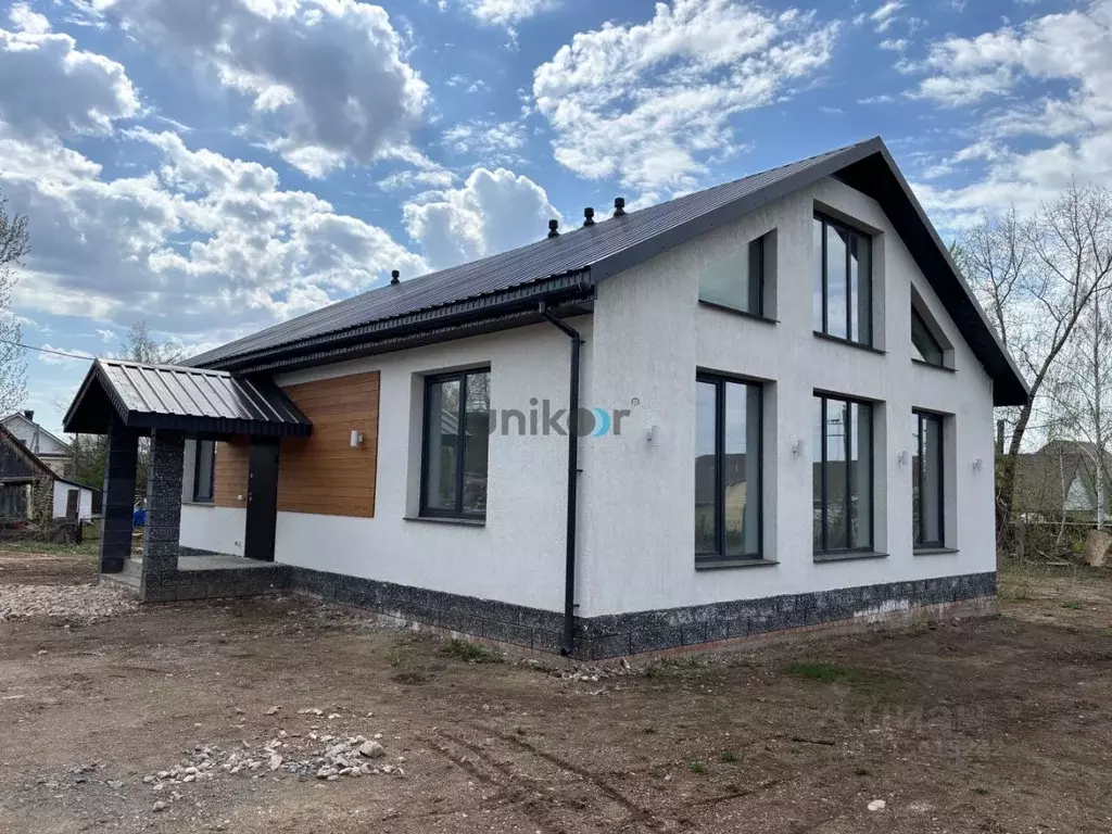 Дом в Башкортостан, Иглинский сельсовет, с. Иглино ул. Строителей, 1/2 ... - Фото 0