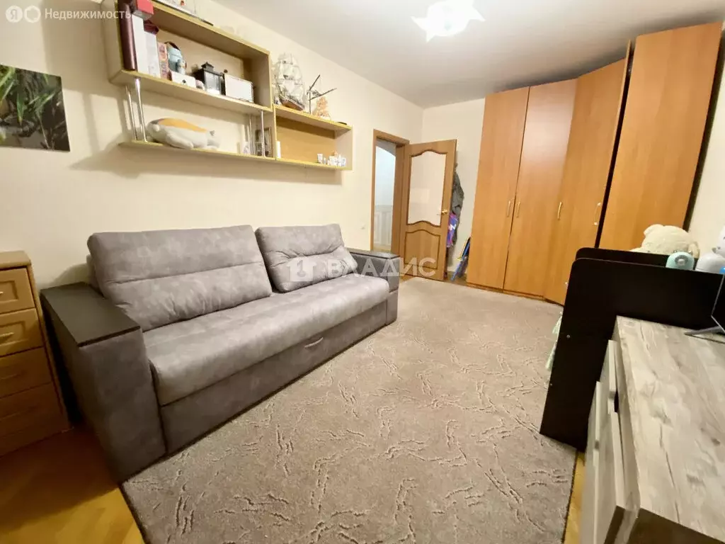 3-комнатная квартира: Белгород, улица Шаландина, 8 (72 м) - Фото 1
