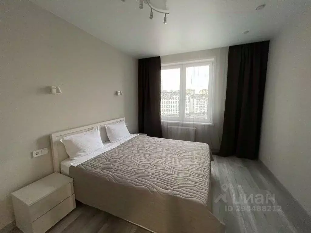 1-к кв. Тюменская область, Тюмень ул. Фармана Салманова, 16 (40.0 м) - Фото 1