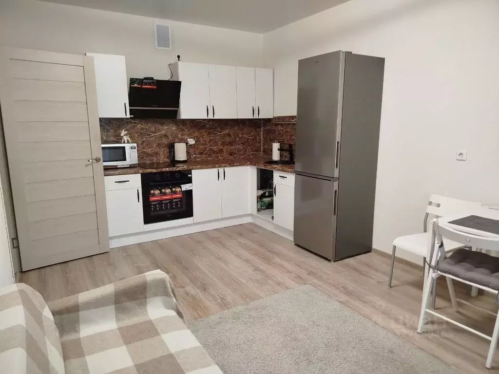 2-к кв. Свердловская область, Екатеринбург ул. 8 Марта, 202/4 (66.0 м) - Фото 2