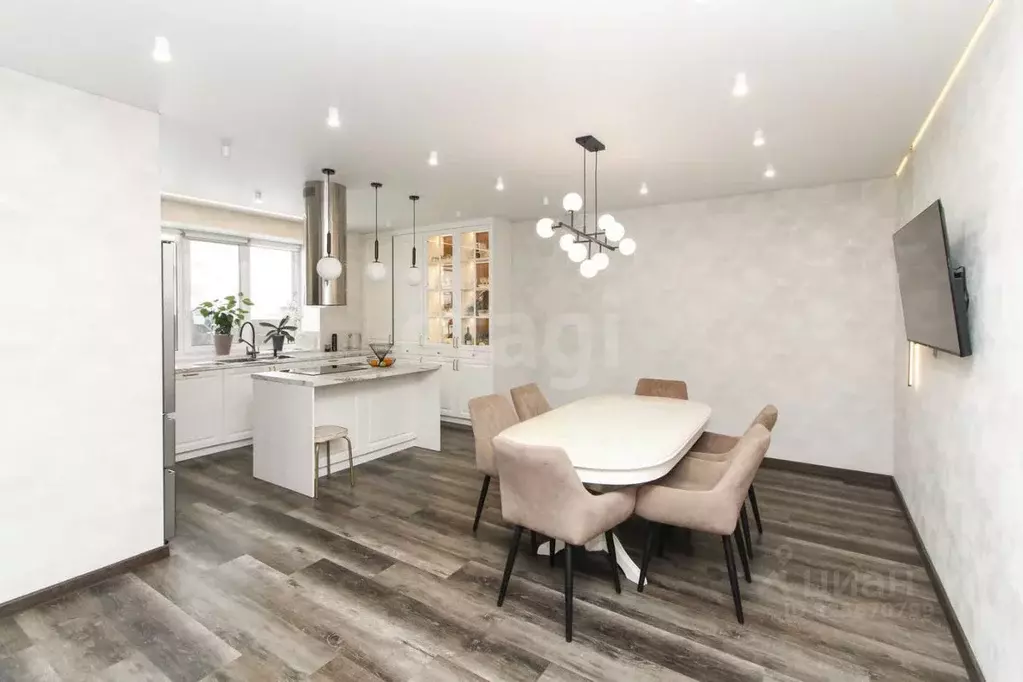 Дом в Тюменская область, Тюменский муниципальный округ, с. Кулаково ... - Фото 1