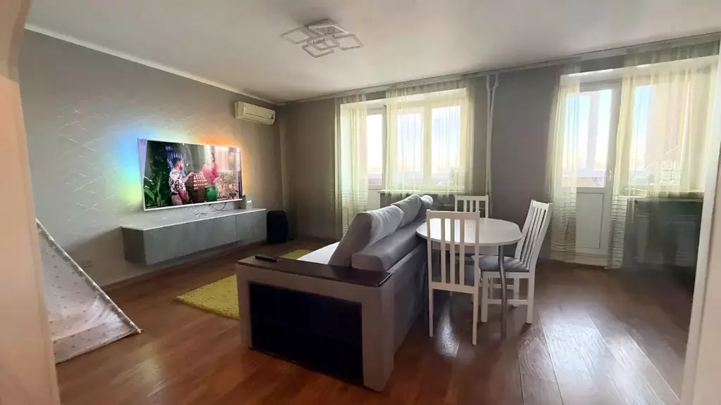 2-к кв. Омская область, Омск Барнаульская ул., 97к2 (57.4 м) - Фото 2