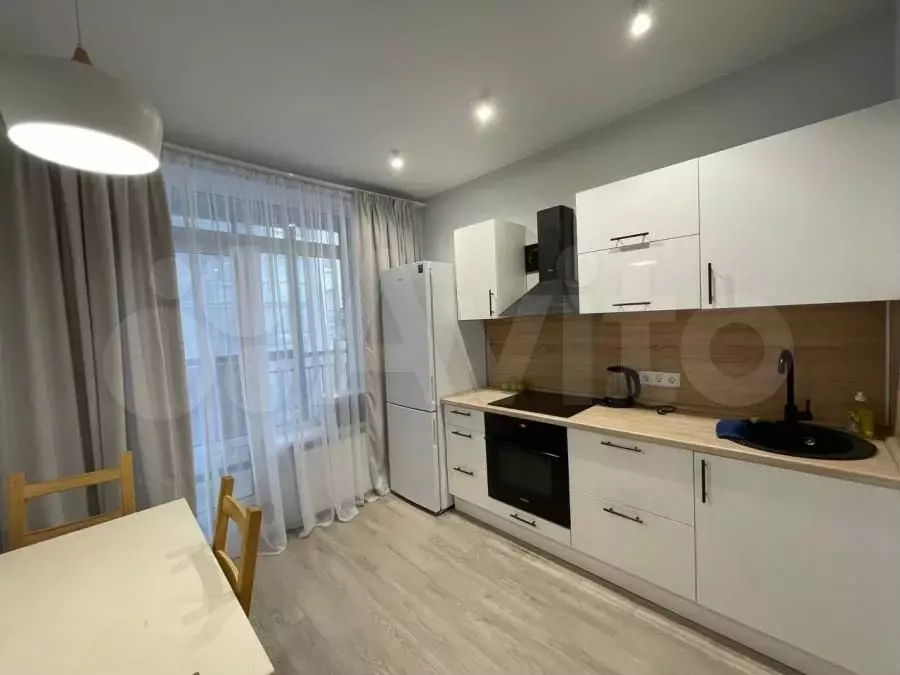 2-к. квартира, 58 м, 4/17 эт. - Фото 0