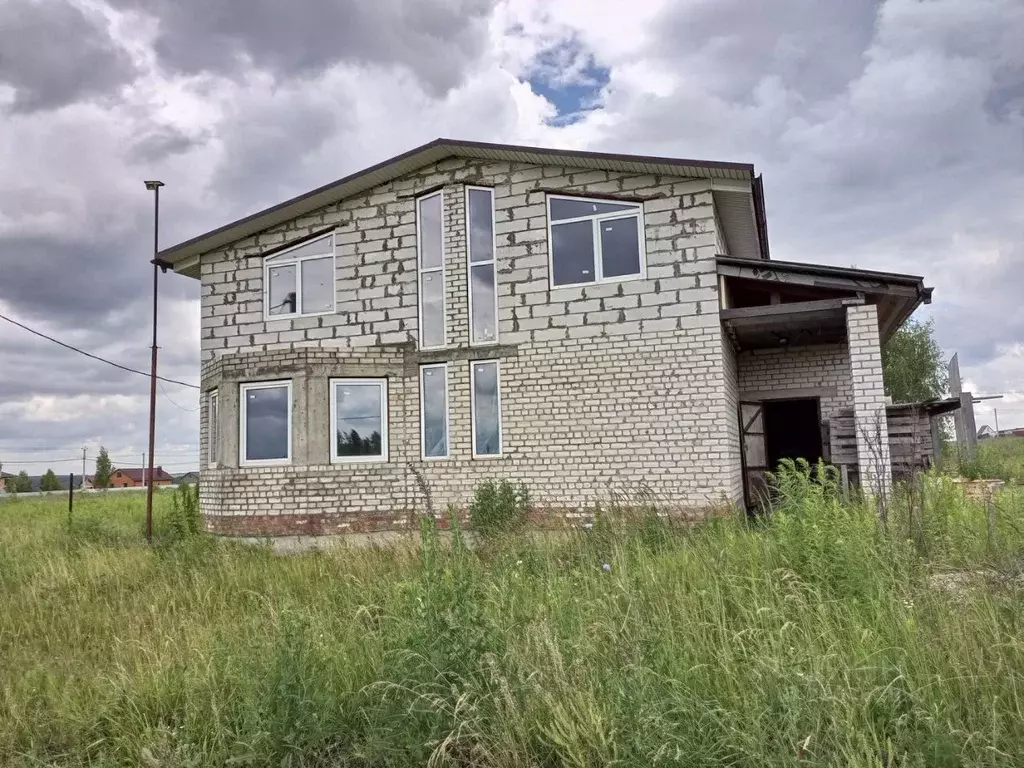 Дом в Орловская область, Мценск Солнечный мкр,  (183 м) - Фото 1