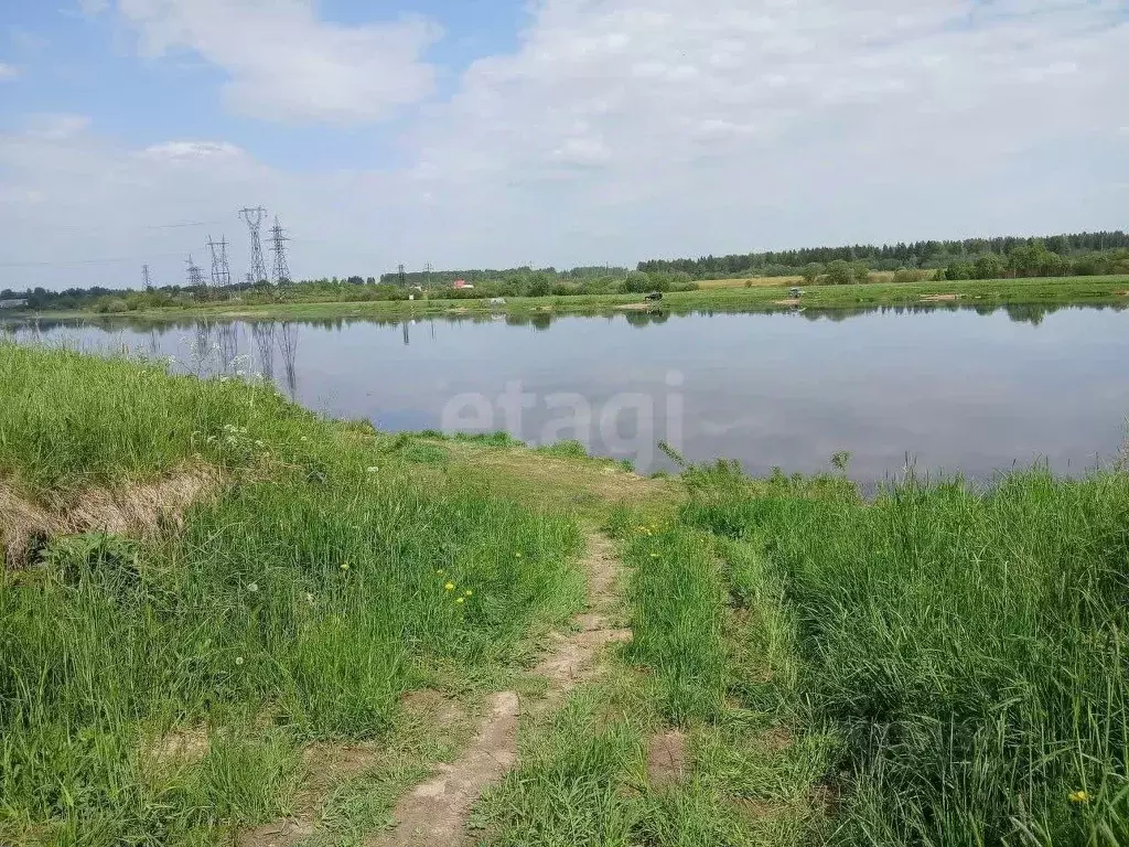 Участок в Ленинградская область, Волховский район, Староладожское ... - Фото 1
