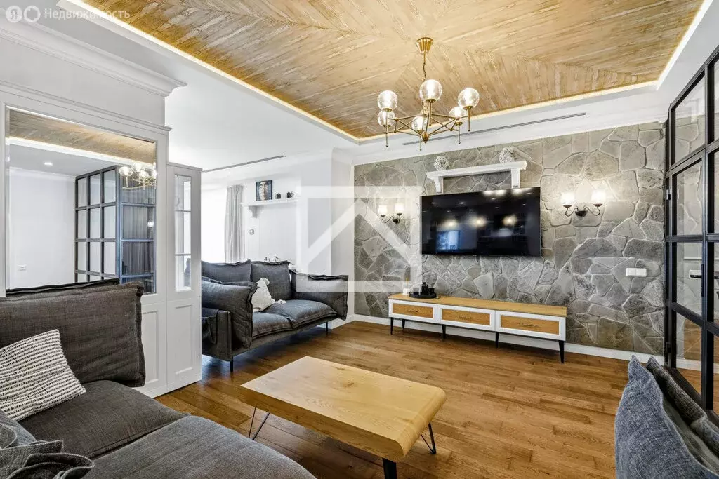 4-комнатная квартира: Ялта, Парковый проезд, 6Б (179 м) - Фото 1