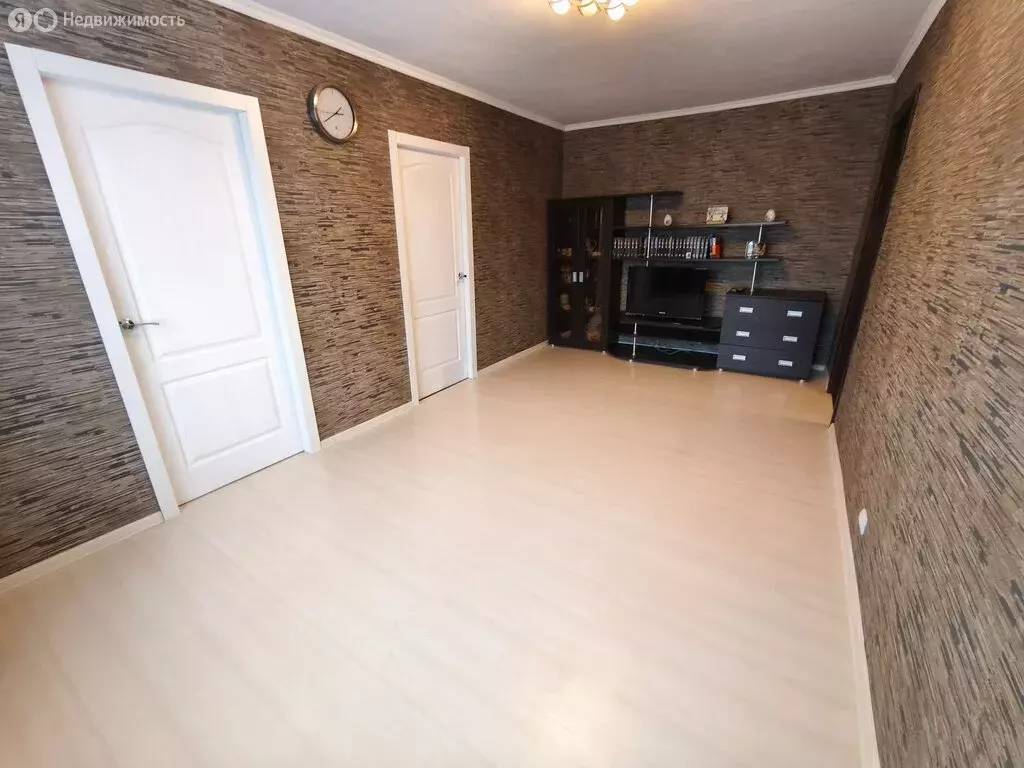 4-комнатная квартира: Калуга, улица Труда, 16 (62 м) - Фото 0