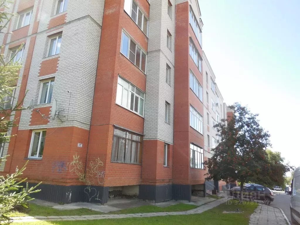 2-к кв. Калужская область, Малоярославец ул. Кутузова, 24 (58.0 м) - Фото 0
