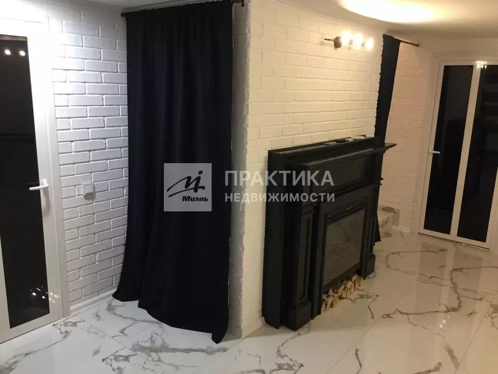 Продается 3-комнатная квартира - Фото 2
