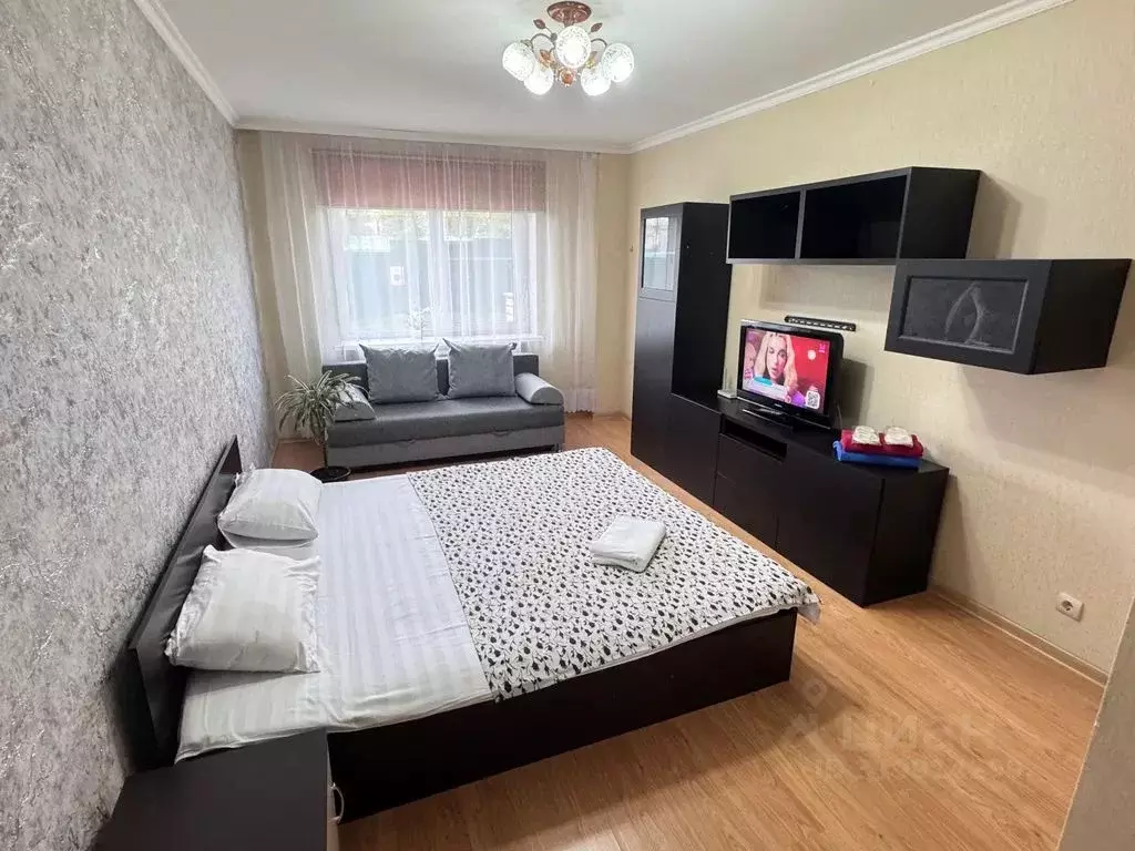 1-к кв. Чувашия, Чебоксары ул. Строителей, 6 (45.0 м) - Фото 0