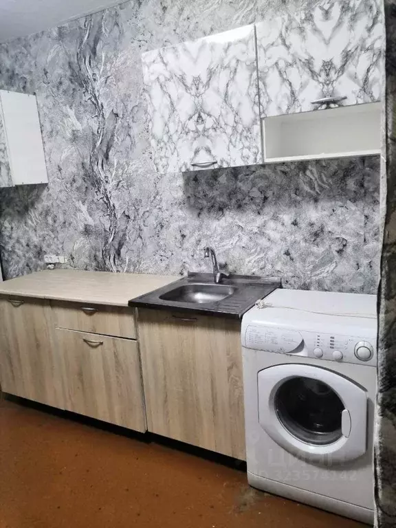 1-к кв. Омская область, Омск Госпитальная ул., 19 (36.7 м) - Фото 2