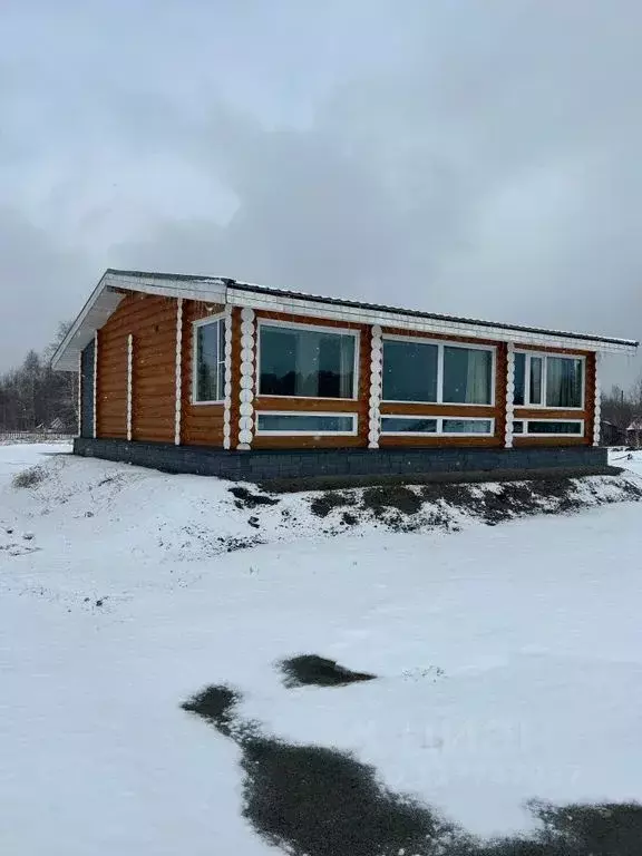 Дом в Карелия, Медвежьегорский муниципальный округ, д. Лумбуши ул. ... - Фото 0