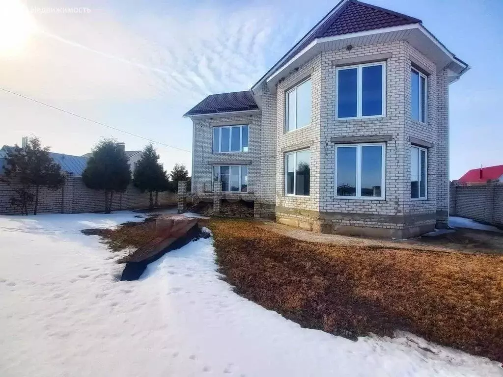 Дом в село Вербилово, Советская улица (320 м) - Фото 0